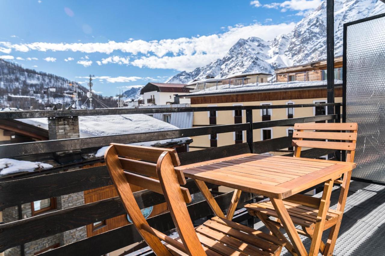 Stay in Cervinia Deluxe Apartment Breuil-Cervinia Exterior foto